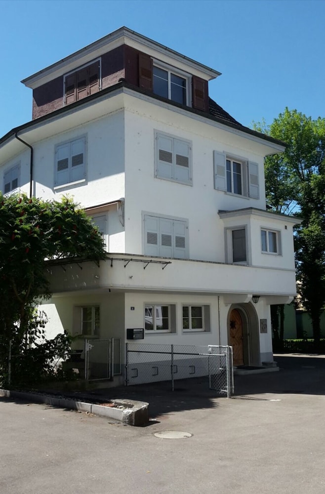Villa Grazia Bed And Breakfast 8478487 — Romanshorn