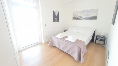 Majestic Seaview Apartment Bari Centro — 4-Star Luxury Hotel in Bari, Italy