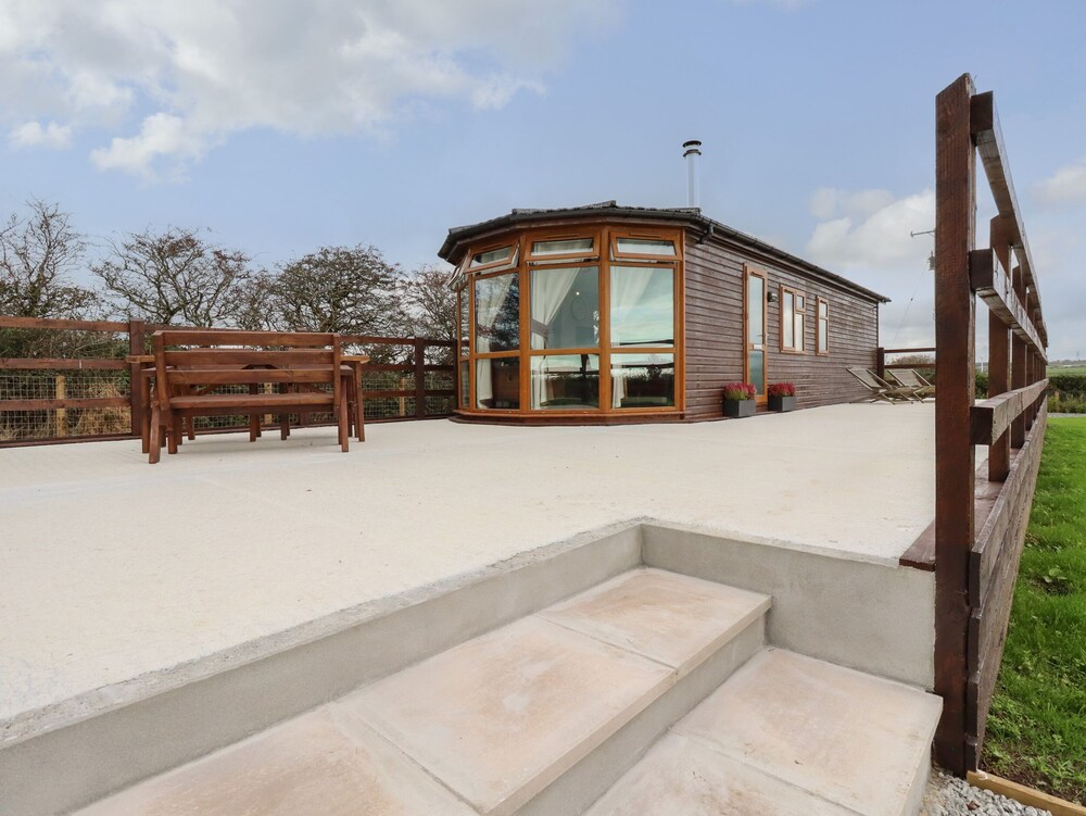 Sycamore Lodge — 4-Star Luxury Hotel in Helston, United Kingdom