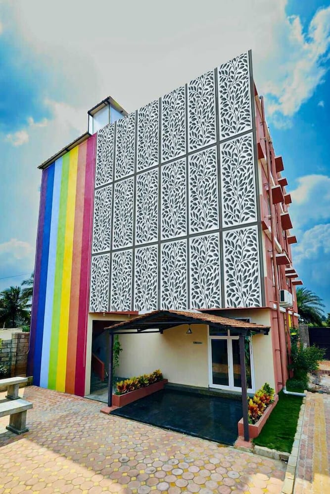 Nandi Hills Resort Hotel in Devanhalli, India