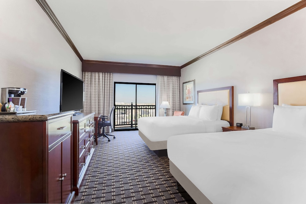 Hilton Phoenix Chandler - photo 14
