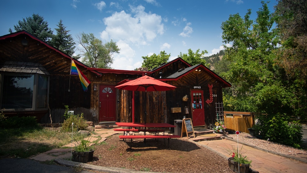 Foot of the Mountain Motel - photo 56