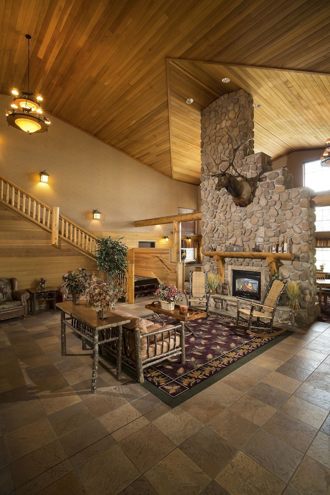 Kelly Inn & Suites Mitchell South Dakota - featured photo