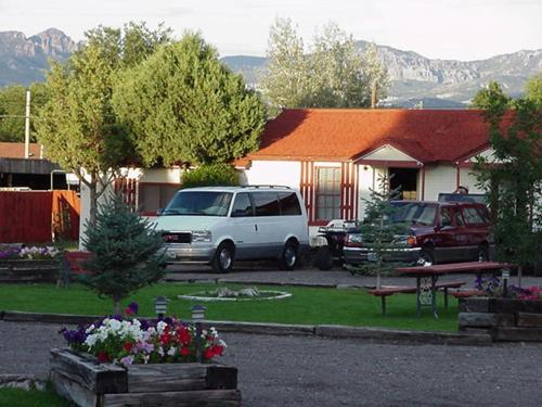 Bryce Canyon Motel - photo 9