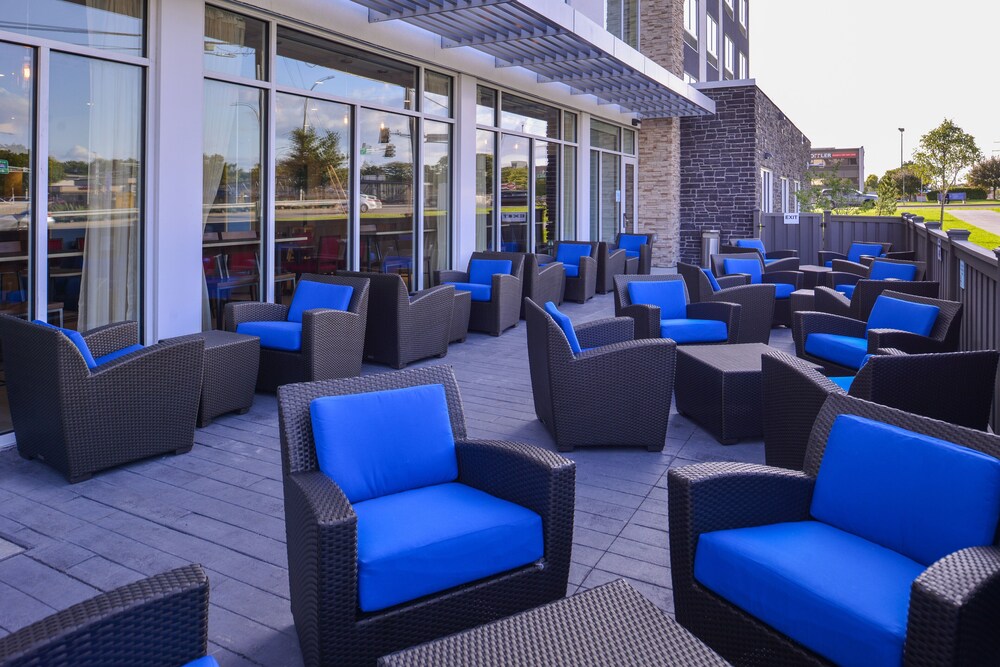 Holiday Inn Express & Suites Mall of America MSP Airport by IHG - photo 40