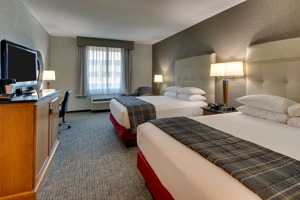 Drury Inn & Suites Phoenix Happy Valley - photo 42