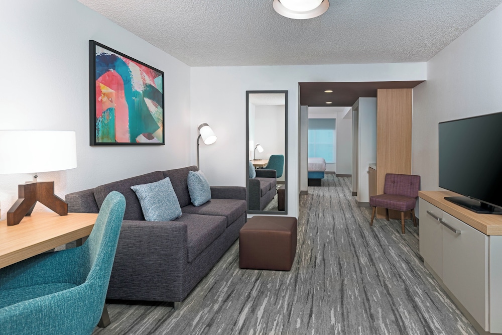 Hilton Garden Inn Tampa Airport Westshore - photo 10