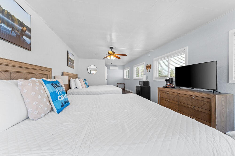 Condo at Silver Cove Resort on Table Rock Unit 14 - photo 3