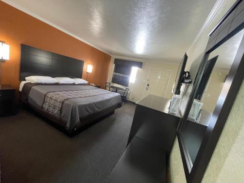 Lufkin Inn - photo 15
