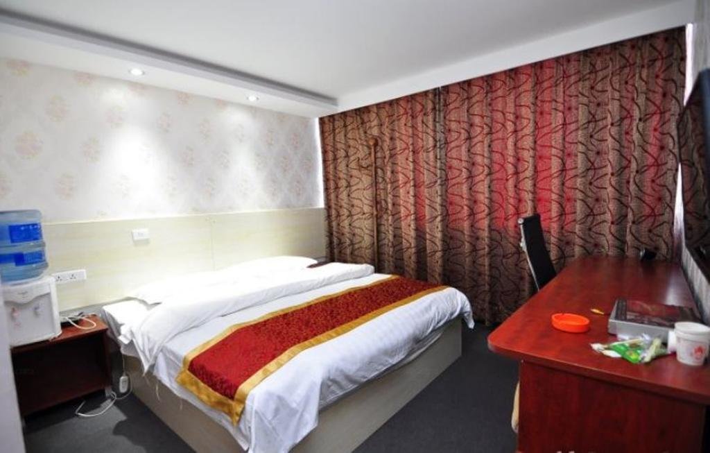 Qujing Agricultural Materials Hotel in Qujing, People's Republic of China