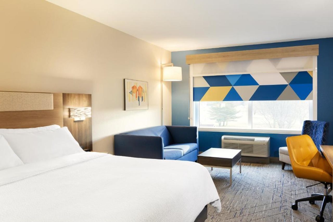 Holiday Inn Exp Stes Berkshires By Ihg - photo 20