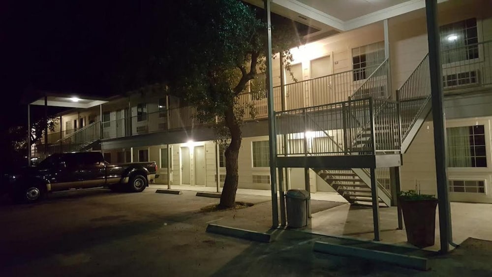 Cedar Creek Inn - photo 42