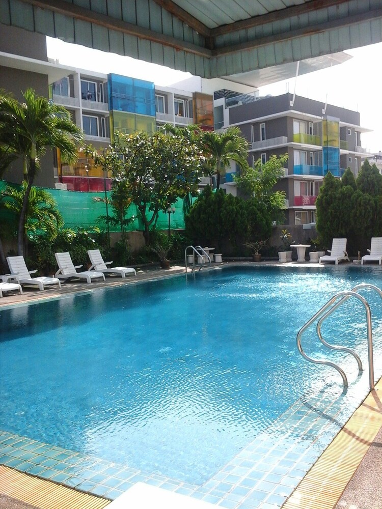 Ratchada City