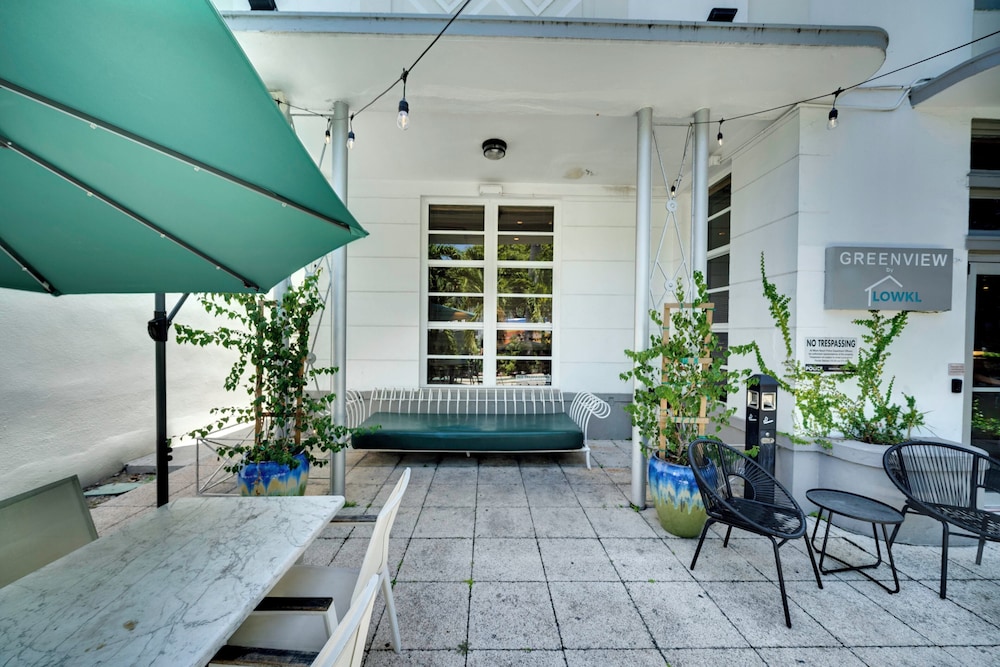 Greenview Hotel by Lowkl - photo 54