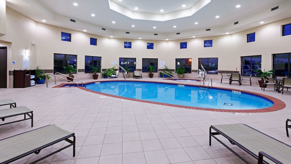 Holiday Inn Express & Suites Duncan by IHG - photo 28