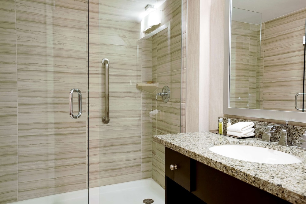 DoubleTree by Hilton Denver Aurora - photo 20
