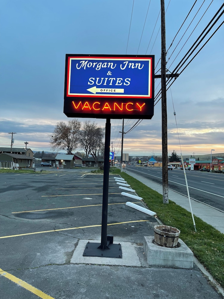 Morgan Inn And Suites - photo 27