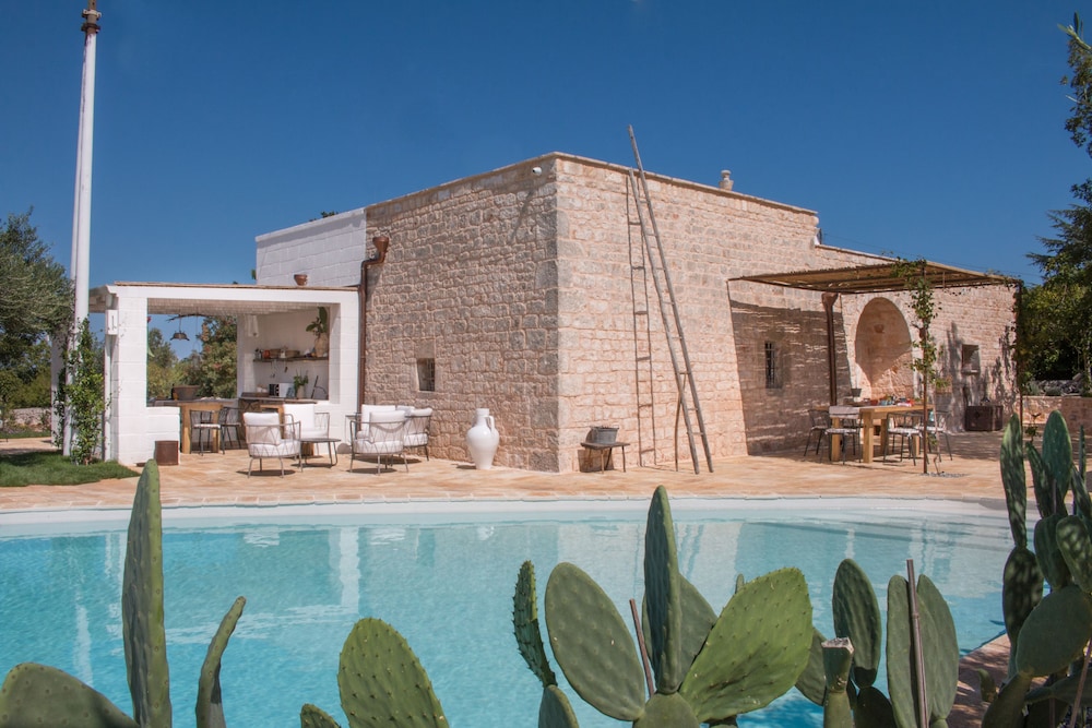 Trulli Lamascrasciola - last minute hotel in Monopoli