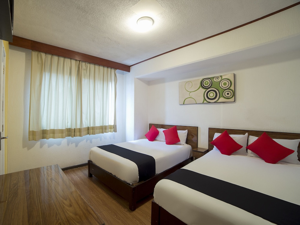 Capital O Rex in Toluca, Mexico