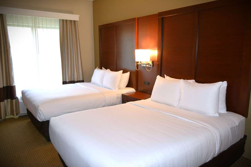 Comfort Suites Lancaster Amish Country - photo 10