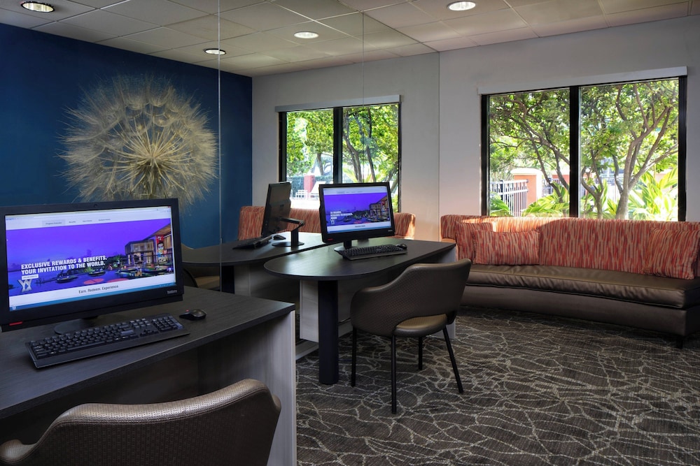 SpringHill Suites by Marriott Tampa Westshore Airport - photo 27