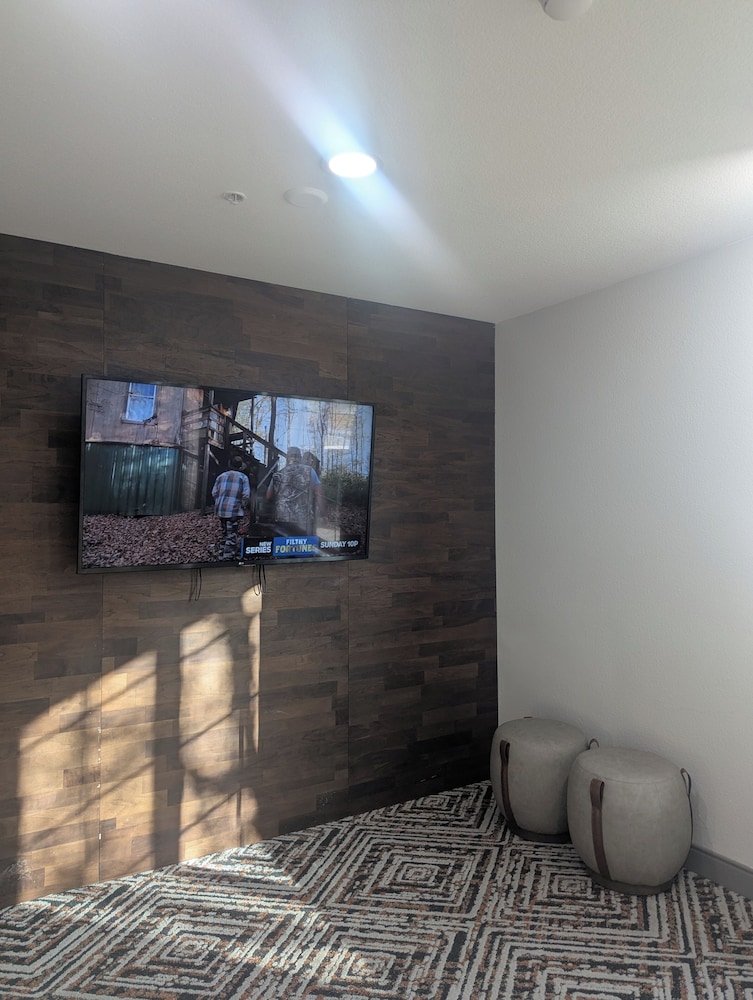 Candlewood Suites Loveland by IHG - photo 58