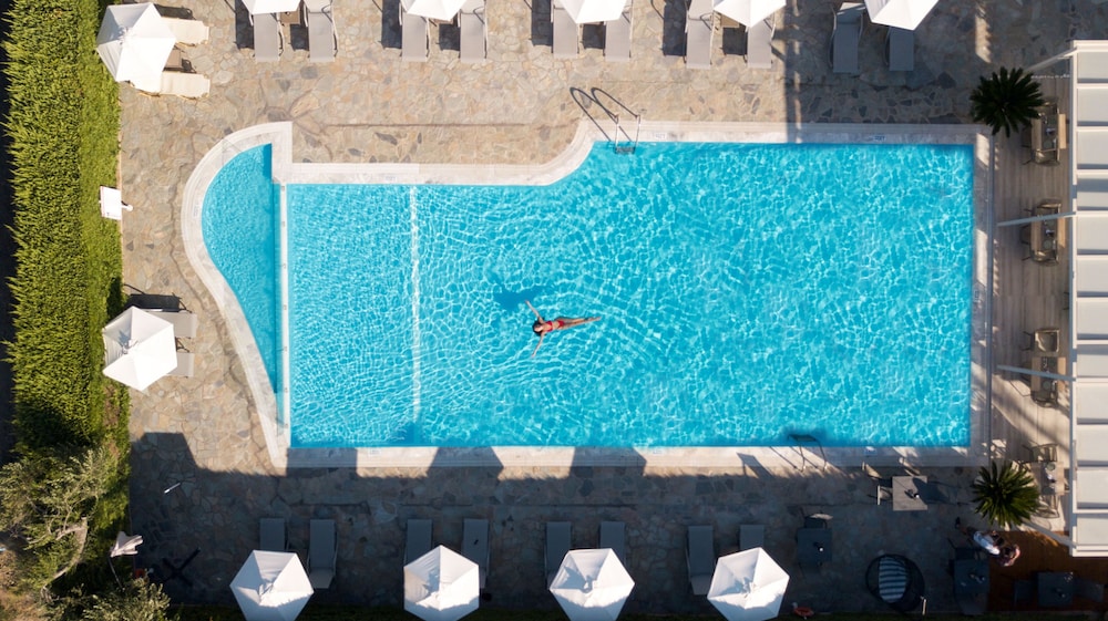Terezas Hotel — 4-Star Luxury Hotel in Corfu, Greece