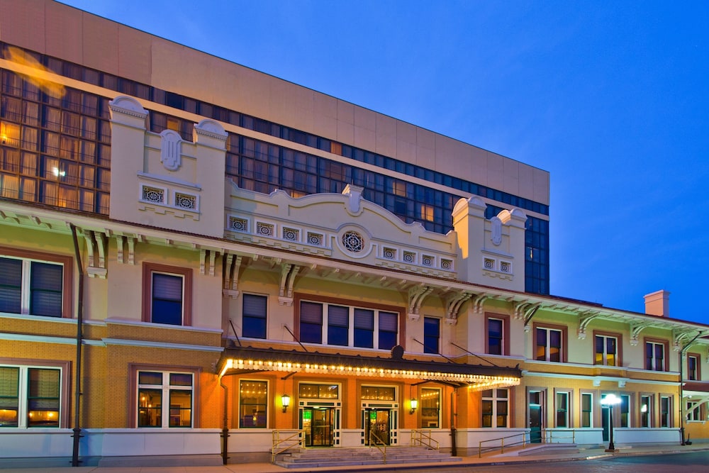 Pensacola Grand Hotel in Pensacola, United States