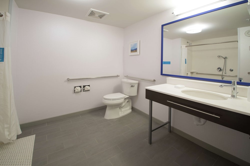 Hampton Inn Arvin Tejon Ranch - photo 24