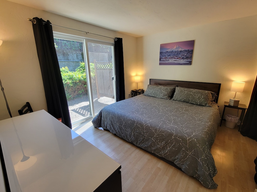 Hood River Suites Apartment Hotel - photo 10