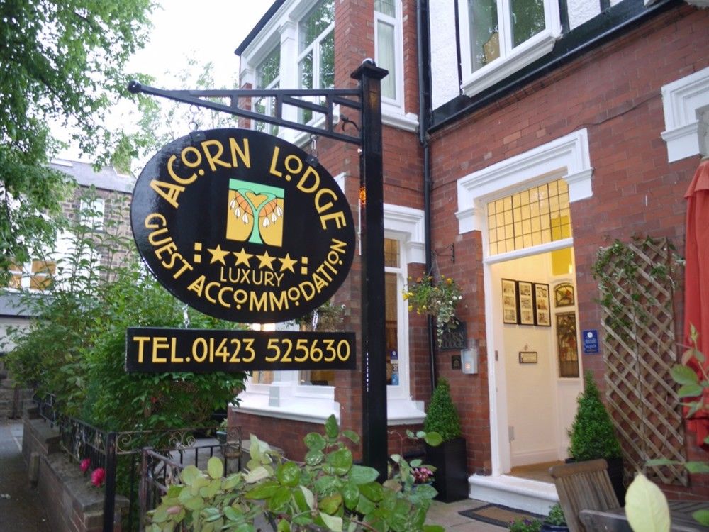Acorn Lodge — 4-Star Luxury Hotel in Harrogate, United Kingdom