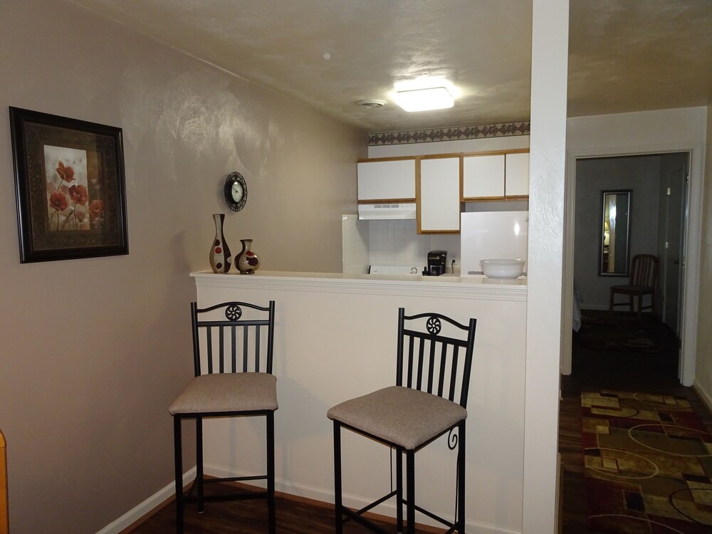 Affordable Suites of America Lynchburg - photo 22