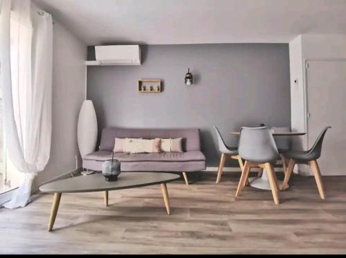 Les Quatre Loges N 2