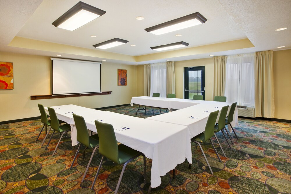 Holiday Inn Express & Suites Montpelier by IHG - photo 54
