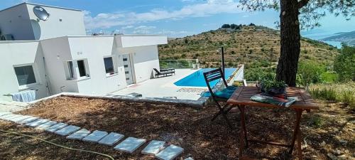 Luxury villa with a swimming pool Seget Donji Trogir 22094 — 4-Star Luxury Hotel in Donji Seget, Croatia