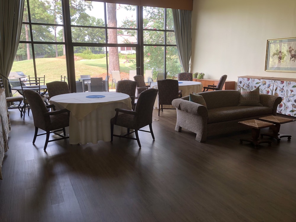 The Inn at Houndslake - photo 52
