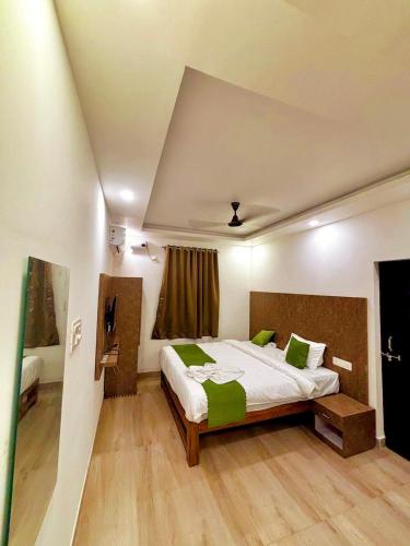 Baga Ocean Way in Baga, India