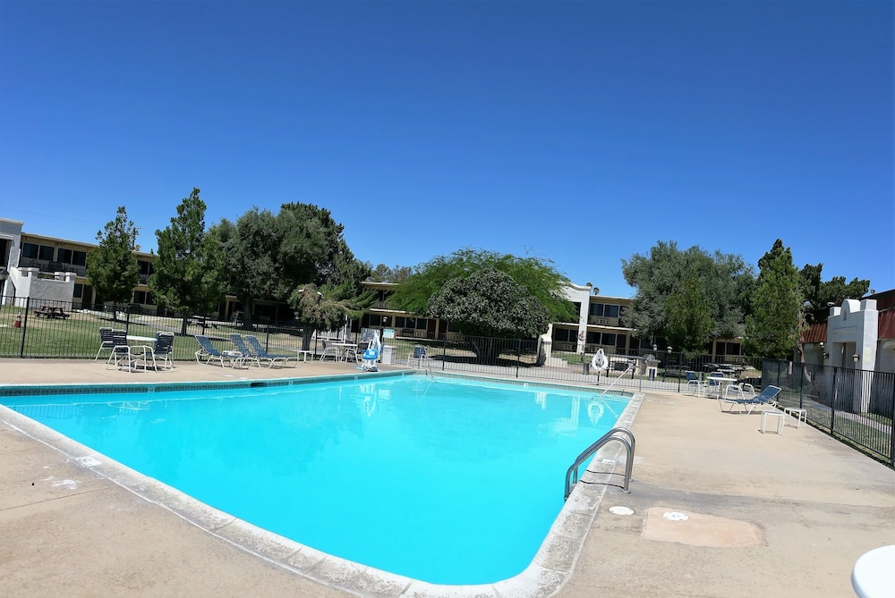 Quality Inn Barstow Route 66 - photo 31