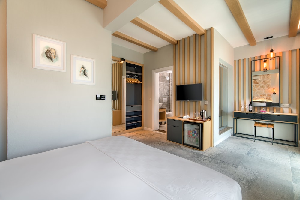 Isola12 - carbon neutral hotel in Kas