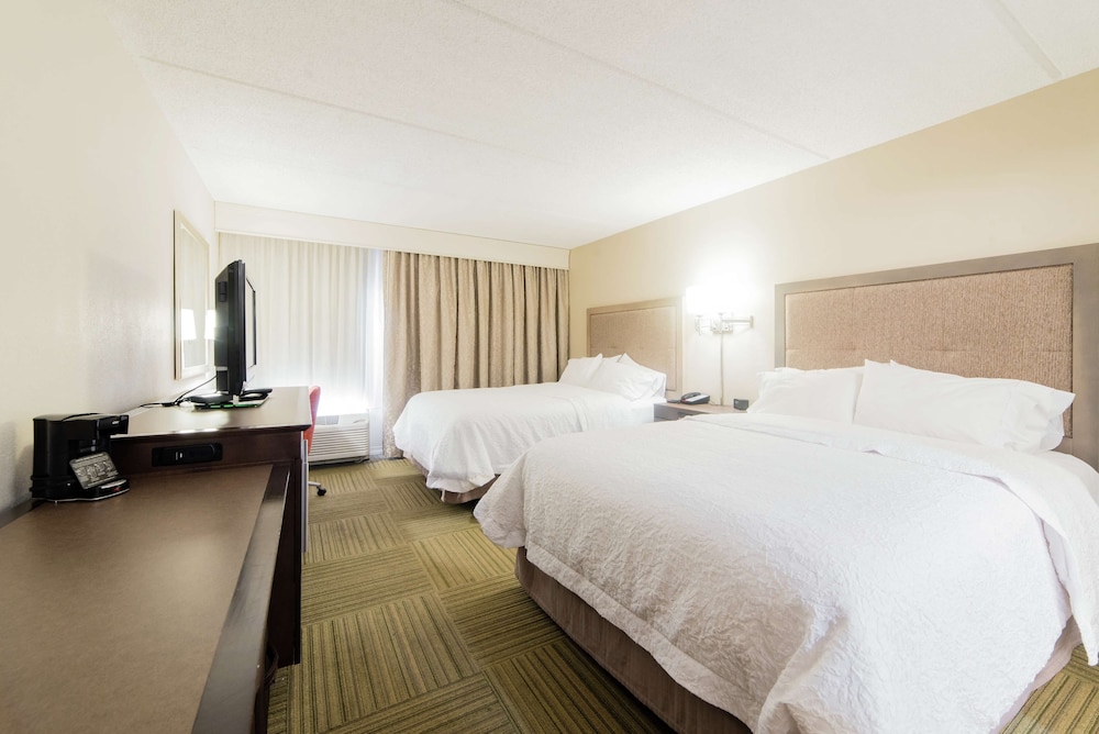 Hampton Inn Caryville I 75 Cove Lake State Park - photo 21
