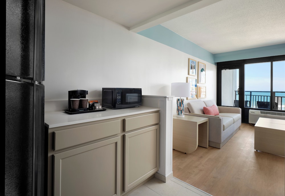 The Ellie Beach Resort Myrtle Beach Tapestry by Hilton - photo 12