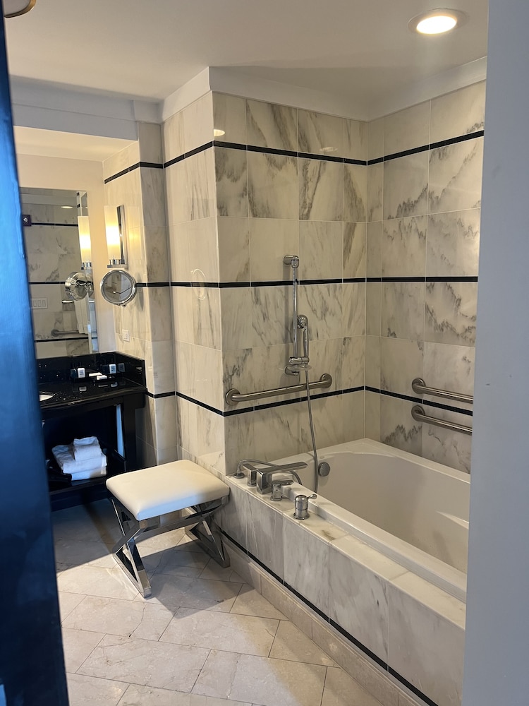 Fontainebleau Private Owners - photo 65