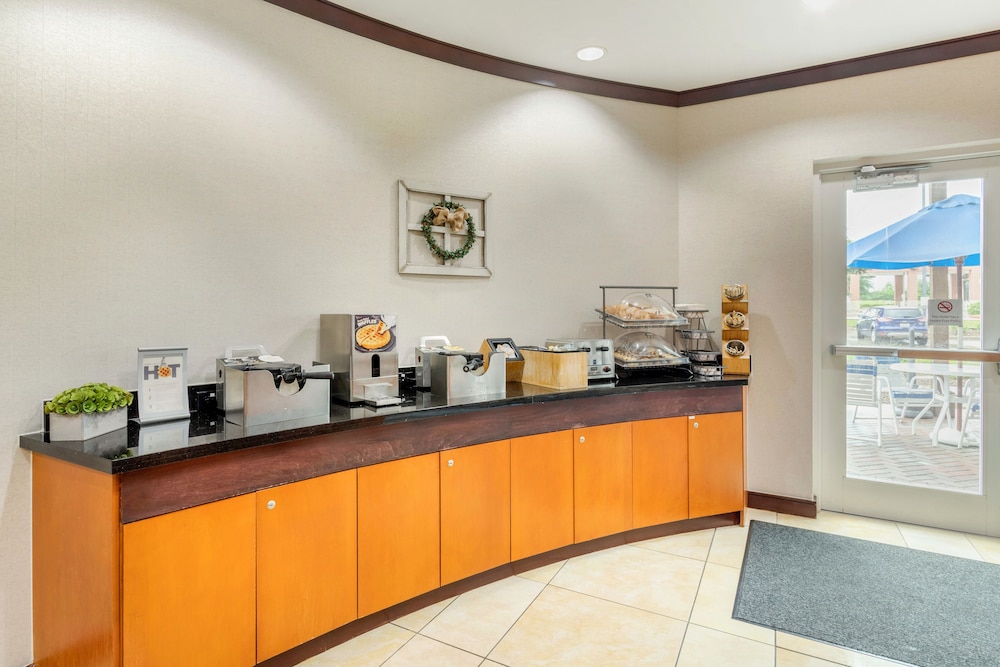 Fairfield Inn & Suites by Marriott Houston Conroe Woodlands - photo 25