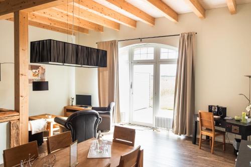 Gut Royum Strohlager - carbon neutral hotel in Unknown City