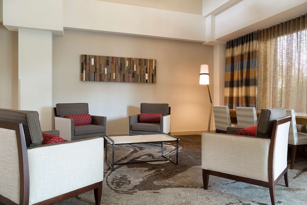 DoubleTree Suites by Hilton Nashville Airport - photo 5