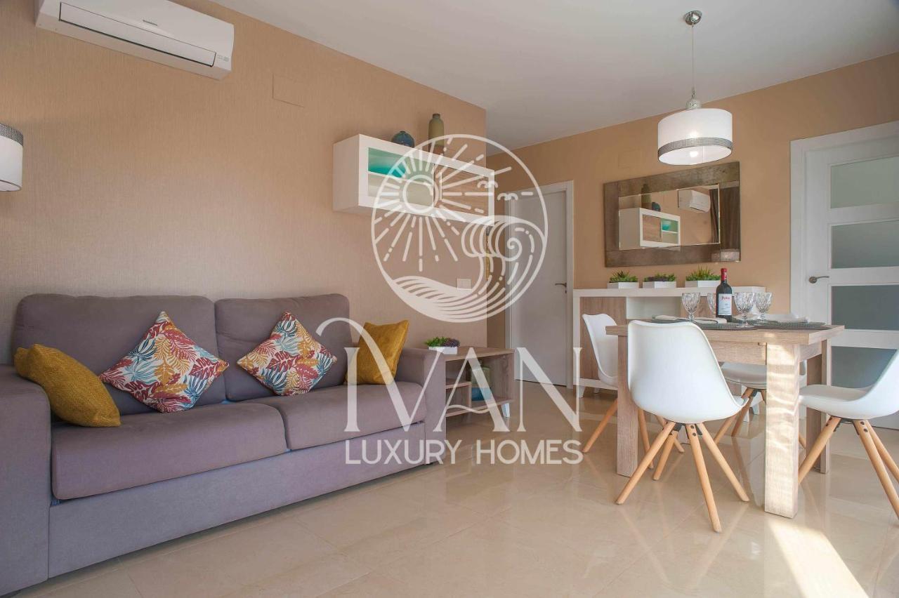 Casa Paraiso Ivan Luxury Homes 6ªplta Sur 1ªlinea — 4-Star Luxury Hotel in Oropesa Del Mar, Spain