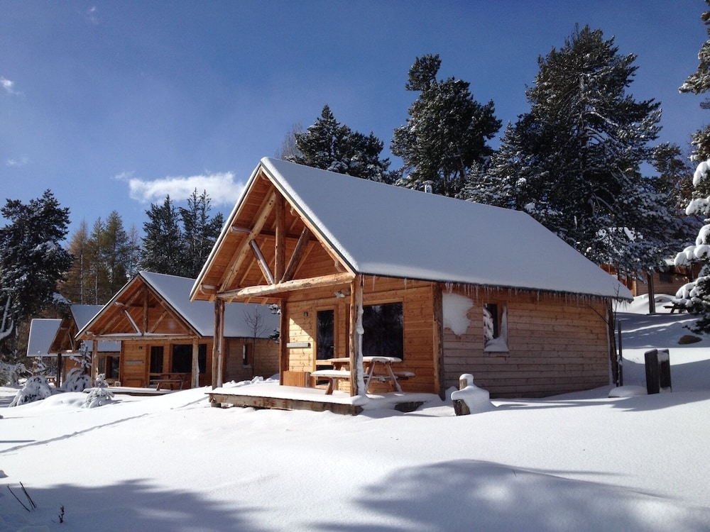Huttopia Font Romeu - carbon neutral hotel in Font-Romeu-Odeillo-Via