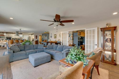 4 Mi to Port Charlotte Beach Park Gem with Pool — 4-Star Luxury Hotel in Port Charlotte, United States