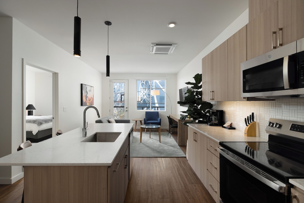 Sentral Alloy Midtown - photo 23