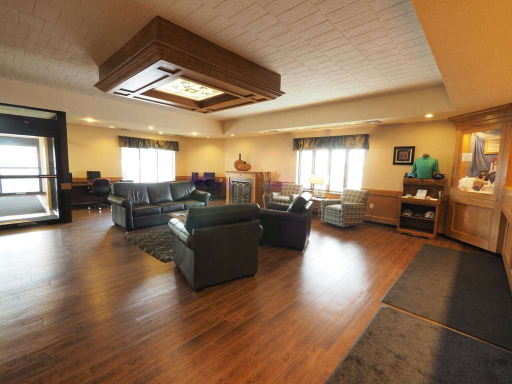 Evergreen Resort - carbon neutral hotel in Cadillac
